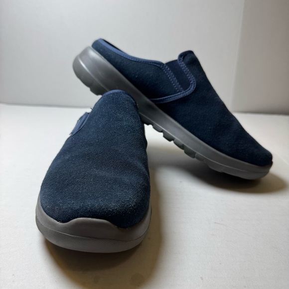 Skechers GOGA MAX Slip On Shoes - Picture 1 of 9